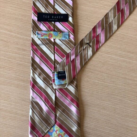Ted Baker London 100% Silk Striped Tie - Picture 2 of 5